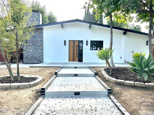 10335 Babbitt Ave, Granada Hills, CA, 91344-6123 | Card Image