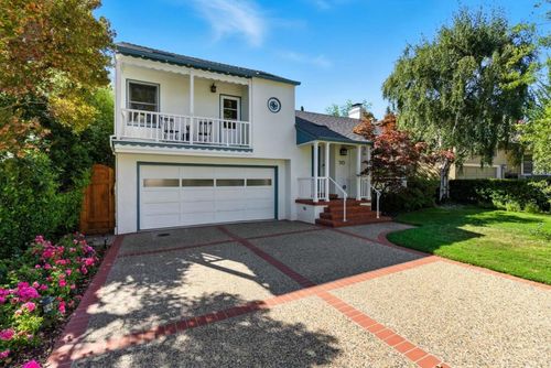 513 Castilian Way, San Mateo, CA, 94402 | Card Image