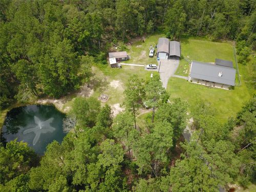18220 Quail Run Cir, Conroe, TX, 77302-6495 | Card Image