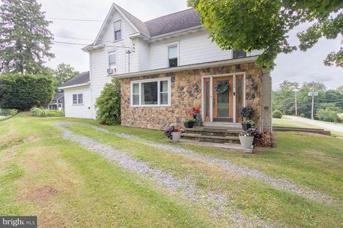 5962 Glen Hope Blvd, Glen Hope, PA, 16645-4518 | Card Image