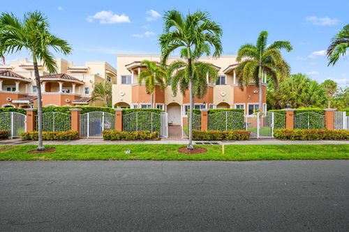 919-919 Ne 17th Way, Fort Lauderdale, FL, 33304-4474 | Card Image