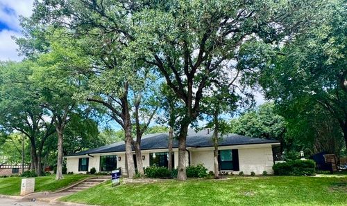 501 Havenwood Ln N, Fort Worth, TX, 76112-1012 | Card Image