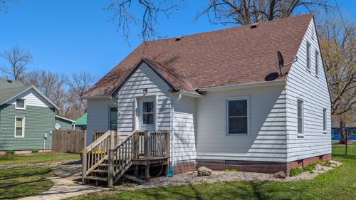 545 2nd Ave Se, Wells, MN, 56097-1711 | Card Image