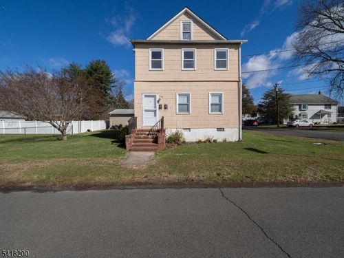 1320 Knopf St, Manville, NJ, 08835-1158 | Card Image