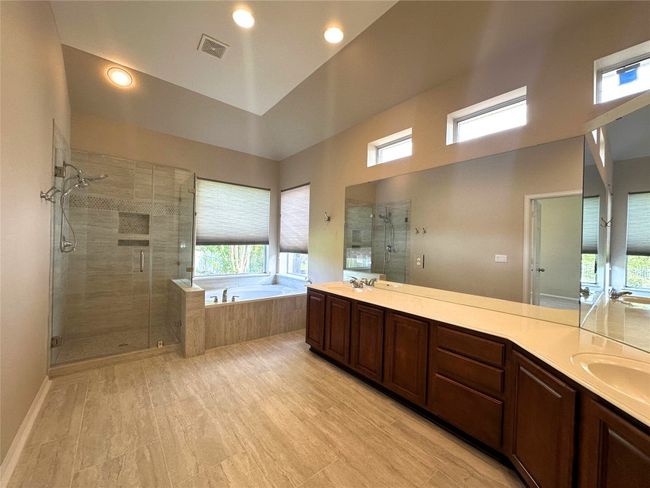 Brand new tile throughout. | Image 15
