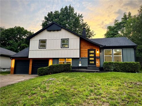 5932 Sterling Ave, Raytown, MO, 64133-4248 | Card Image
