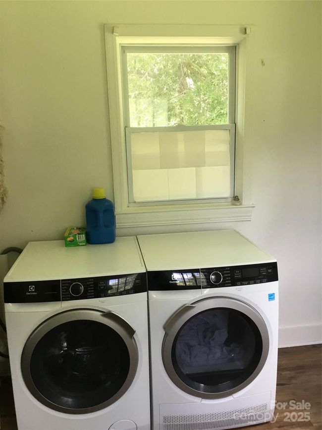 Laundry room | Image 11