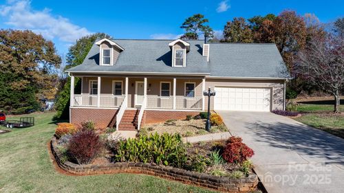 14 Hunters Creek Ln, Granite Falls, NC, 28630-1810 | Card Image