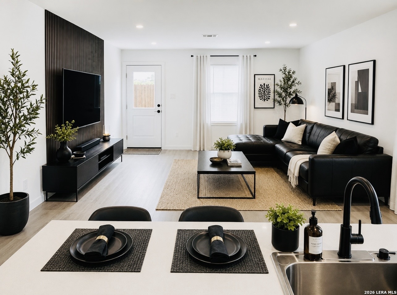 Residential Lease in Converse 3