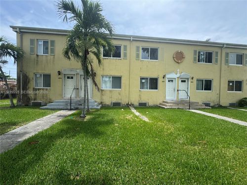 8456-8456 Nw 4th Ct, Miami, FL, 33150-2672 | Card Image