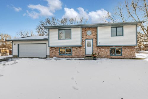 144 Hedman Ln, Monticello, MN, 55362-8985 | Card Image