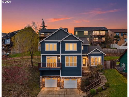 990 Westfarthing Way Nw, Salem, OR, 97304-2774 | Card Image