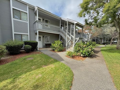 88-88 Eaton Ln, Brewster, MA, 02631-3021 | Card Image