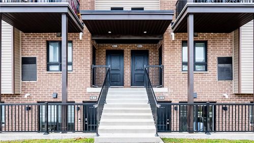 b4-1331 Countrystone Dr, Kitchener, ON, N2N0C5 | Card Image