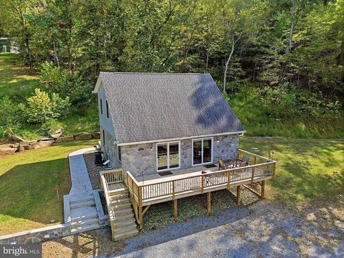 878 Wilt Rd, CHARLES TOWN, WV, 25414 | Card Image
