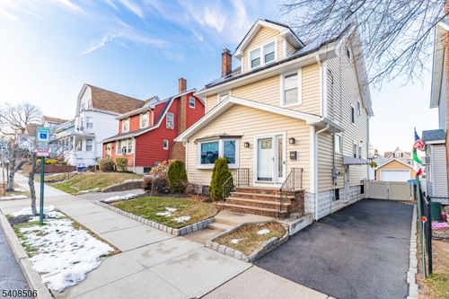 350 Greylock Pkwy, Belleville, NJ, 07109-2353 | Card Image