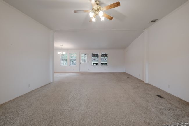 345 Derrick Dr, House other with 4 bedrooms, 3 bathrooms and null parking in Spring Branch TX | Image 4