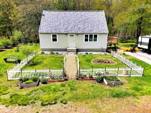 19 Edgewood Street, Milford, NH, 03055 | Card Image