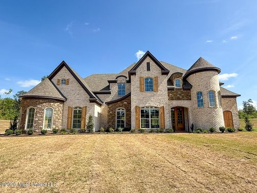 410 Poplar Ln, Holly Springs, MS, 38635-1005 | Card Image