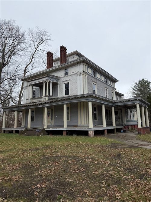 1030 Worthington St, Springfield, MA, 01109-4019 | Card Image