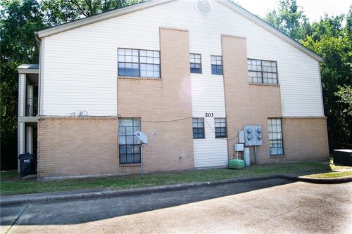 a-203 Winter Park, College Station, TX, 77840-7818 | Card Image