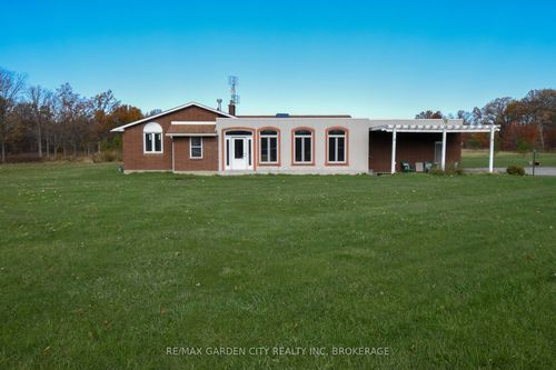 9735 Carl Rd, Port Robinson, ON, L0S1K0 | Card Image