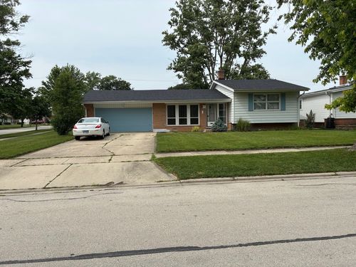 10 Lombard Cir, Lombard, IL, 60148-3612 | Card Image