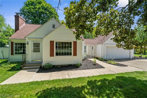 1489 Earhart Ave, Akron, OH, 44320-1565 | Card Image
