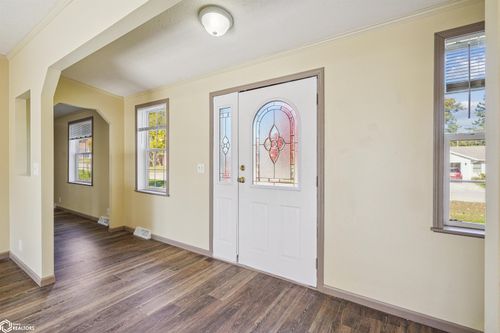 702 E Liberty St, Montezuma, IA, 50171-1041 | Card Image