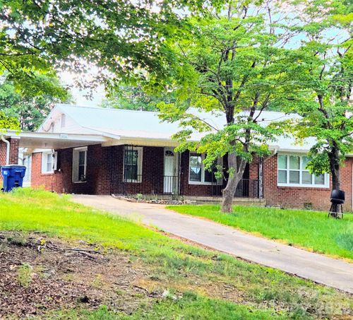 306 Burleson St, Albemarle, NC, 28001-6218 | Card Image