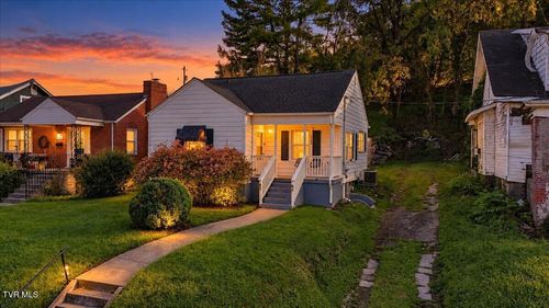 1224 Windsor Ave, Bristol, TN, 37620-2053 | Card Image