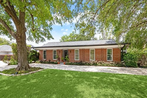 1902 Chimney Rock Rd, Houston, TX, 77056-4006 | Card Image