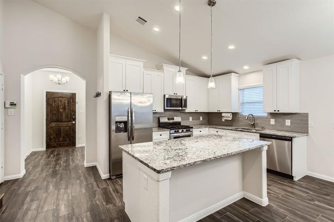 Kitchen | Image 19