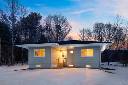 68 Airport Rd, Huguenot, NY, 12746-5233 | Card Image