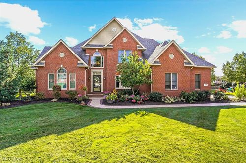 4016 Fairway Dr, Medina, OH, 44256-7847 | Card Image