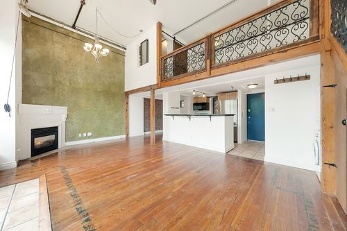 215-2001 Wall St, Vancouver, BC, V5L5E4 | Card Image