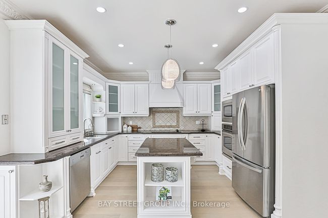 23 Sheila Cres, House other with 6 bedrooms, 5 bathrooms and 6 parking in Richmond Hill ON | Image 21