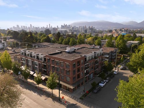 309-2477 Carolina Street, Vancouver, BC, V5T0G8 | Card Image
