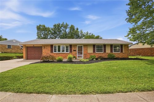 38 Grantwood Dr, Dayton, OH, 45449-1558 | Card Image