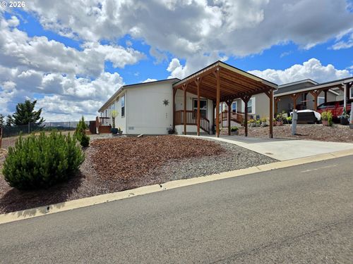 134-285 Deschutes Ln, Roseburg, OR, 97471-4806 | Card Image