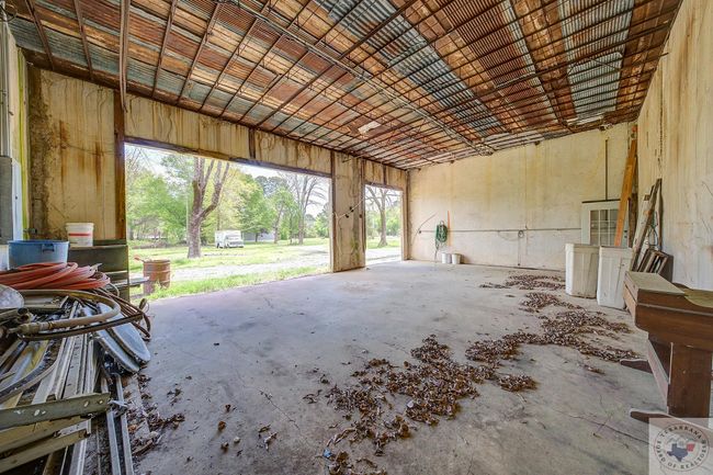1605 E Avenue A, Home with 0 bedrooms, 0 bathrooms and null parking in Hooks TX | Image 19