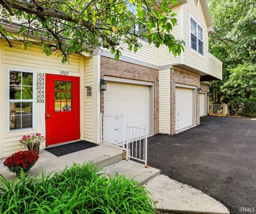 d204-3707 E Barrington Dr, Bloomington, IN, 47408-4429 | Card Image