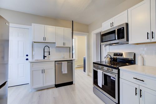 27 Ormond St, Springfield, MA, 01108-2413 | Card Image