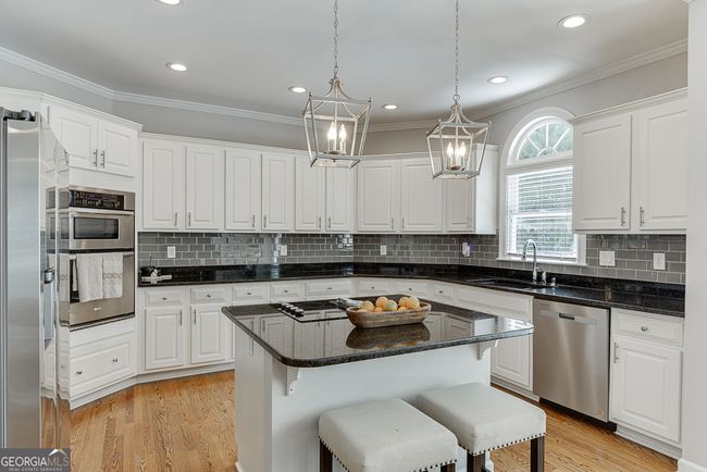 3313 Glen Devon Ln, House other with 5 bedrooms, 4 bathrooms and 2 parking in Berkeley Lake GA | Image 11