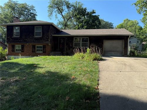 8812 W 72nd St, Overland Park, KS, 66204-1133 | Card Image