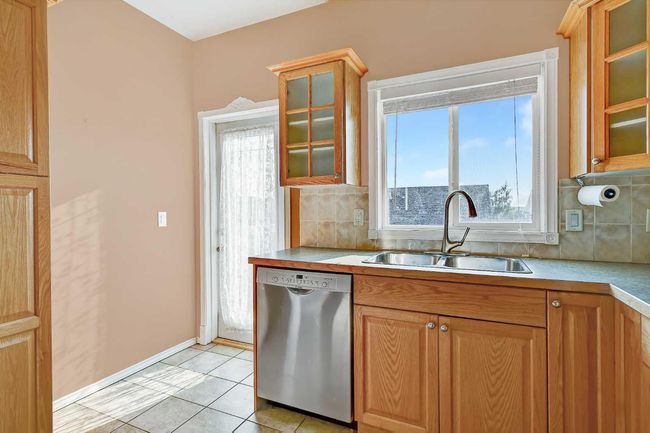 12301 Crystal Lake Dr, House detached with 4 bedrooms, 3 bathrooms and 6 parking in Grande Prairie AB | Image 8