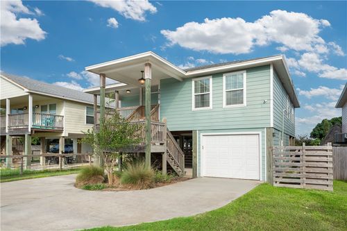 3610 Laguna Shores Rd, Corpus Christi, TX, 78418-3024 | Card Image
