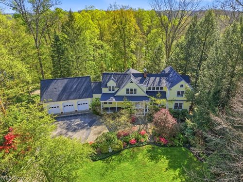 50 Park Ln, Moreland Hills, OH, 44022-2427 | Card Image