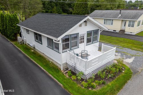 7 Kozy Lane, Malta, NY, 12020 | Card Image