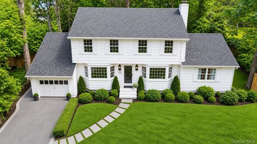 275 Pinewood Rd, Cutchogue, NY, 11935-2348 | Card Image